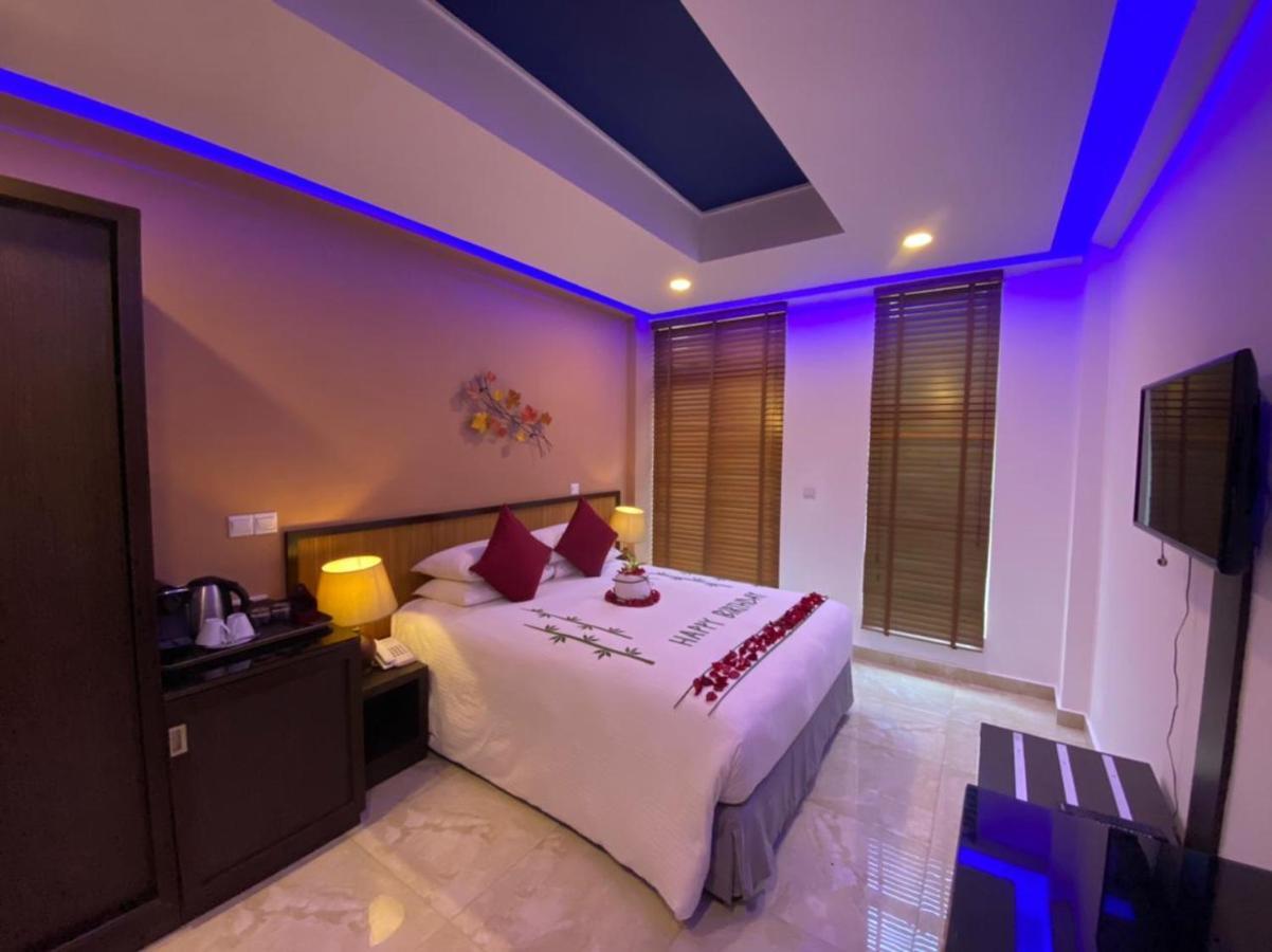 Hôtel Eleven Trees Maldives à Hulhumalé Extérieur photo